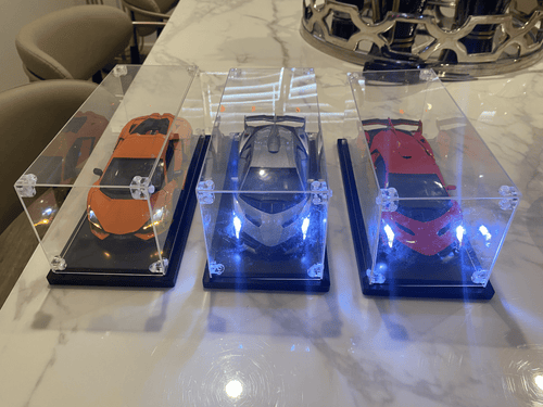 Lambo-Style Display Cars (Basic Case)