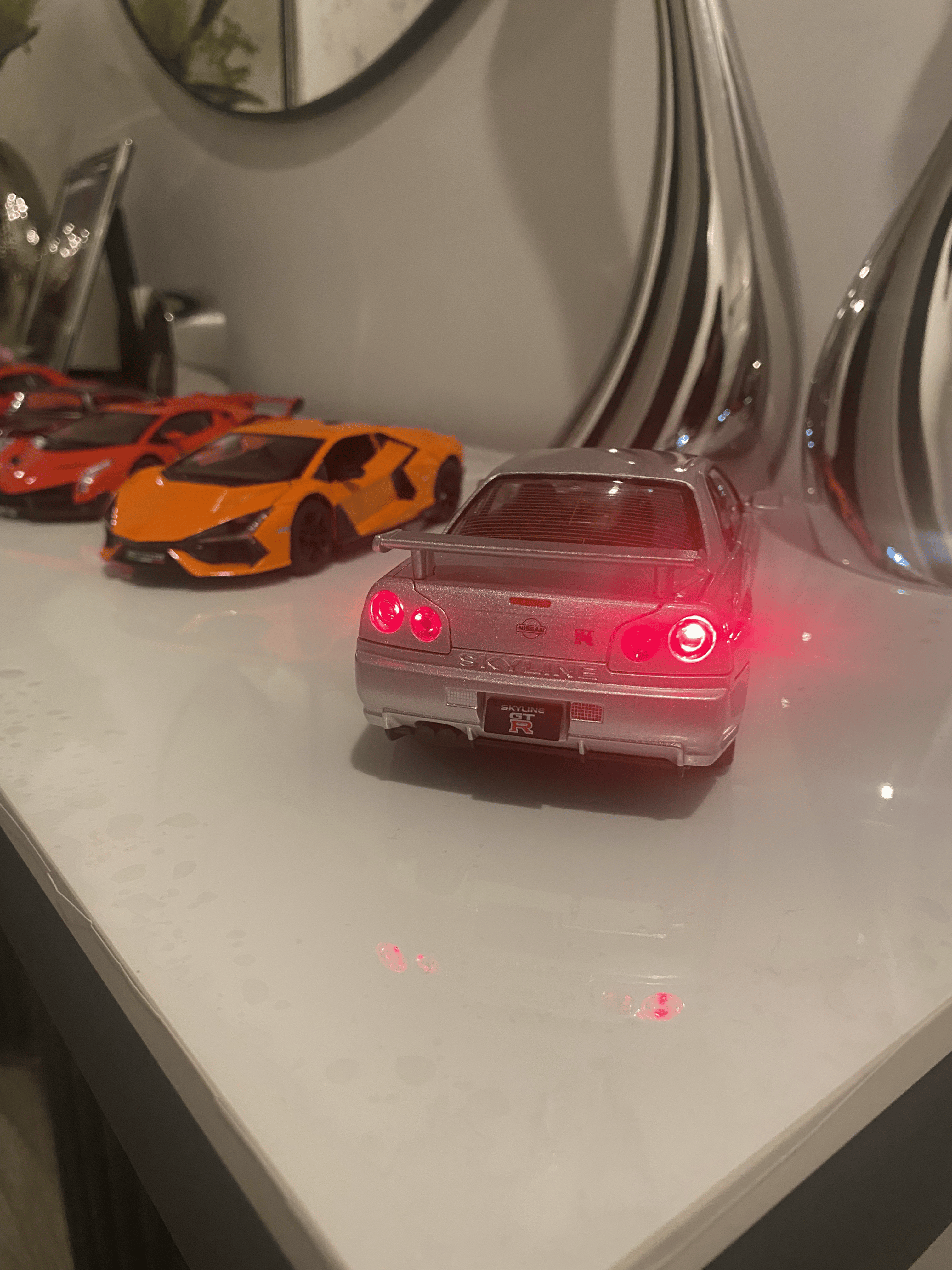 Fast and Furious R-34 Nissan Skyline GTR 1:24 Model Car